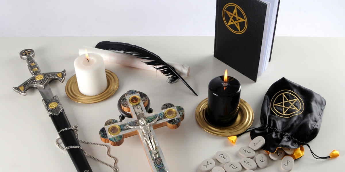 Exorcismus: Bílá magie a křesťanská tradice
